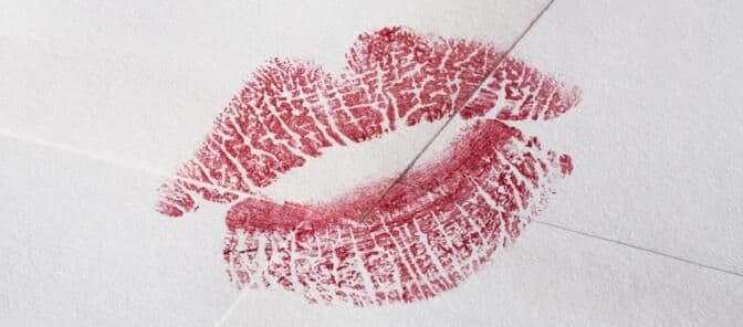 love-scam-t.jpg